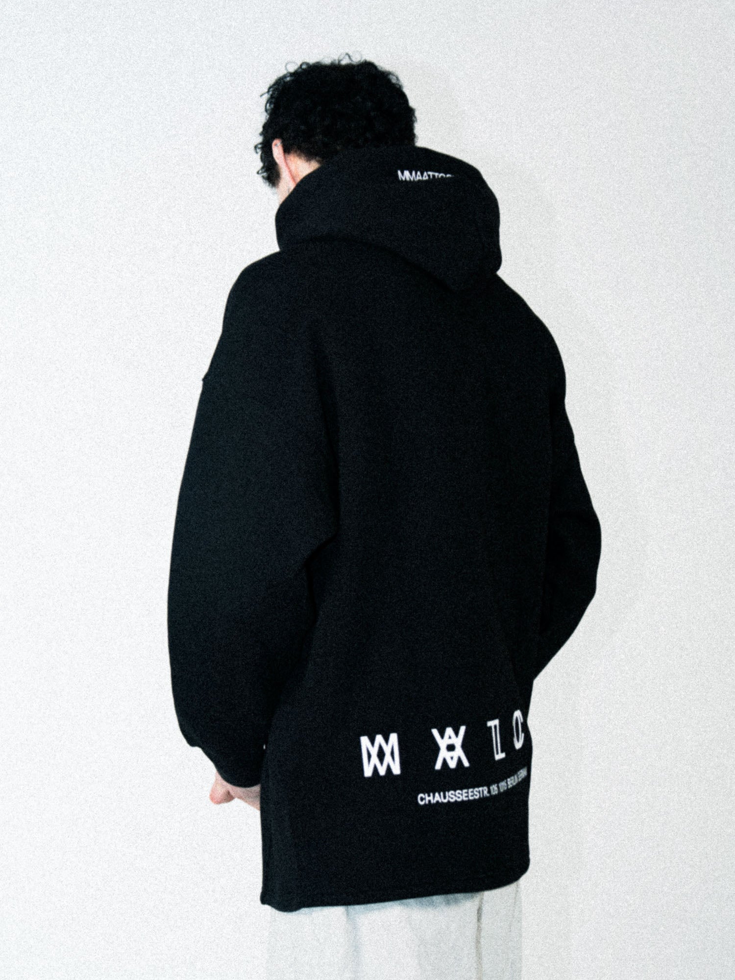 HOODED SWEATSHIRT BLACK