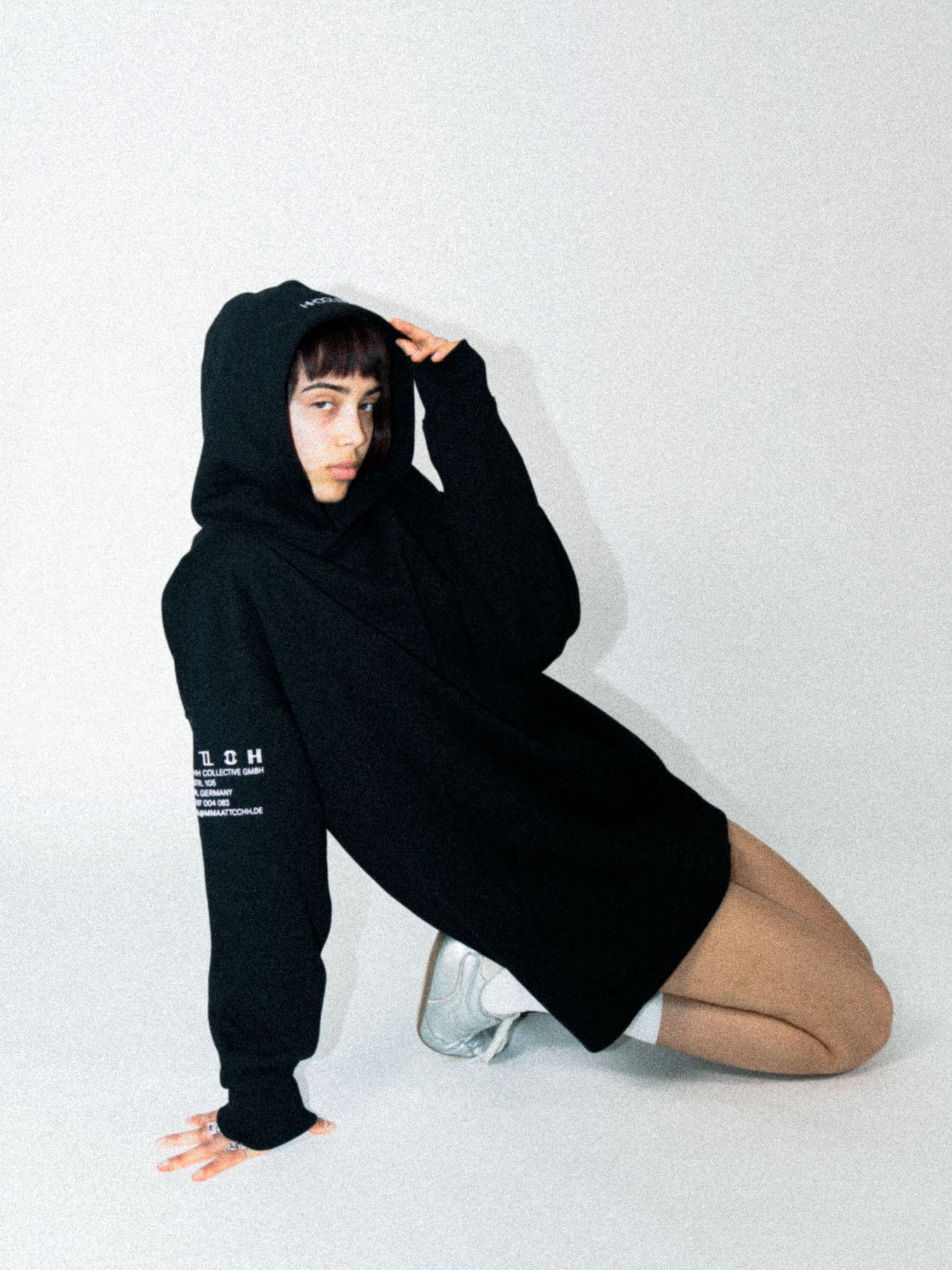 HOODED SWEATSHIRT BLACK